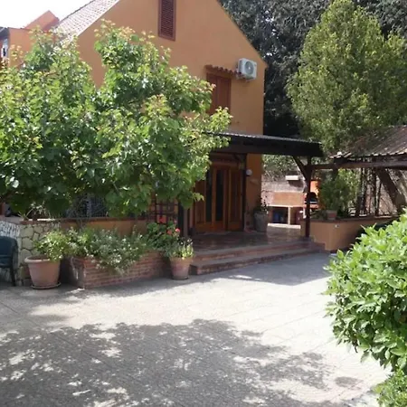 Maddalena Mandra Capreria